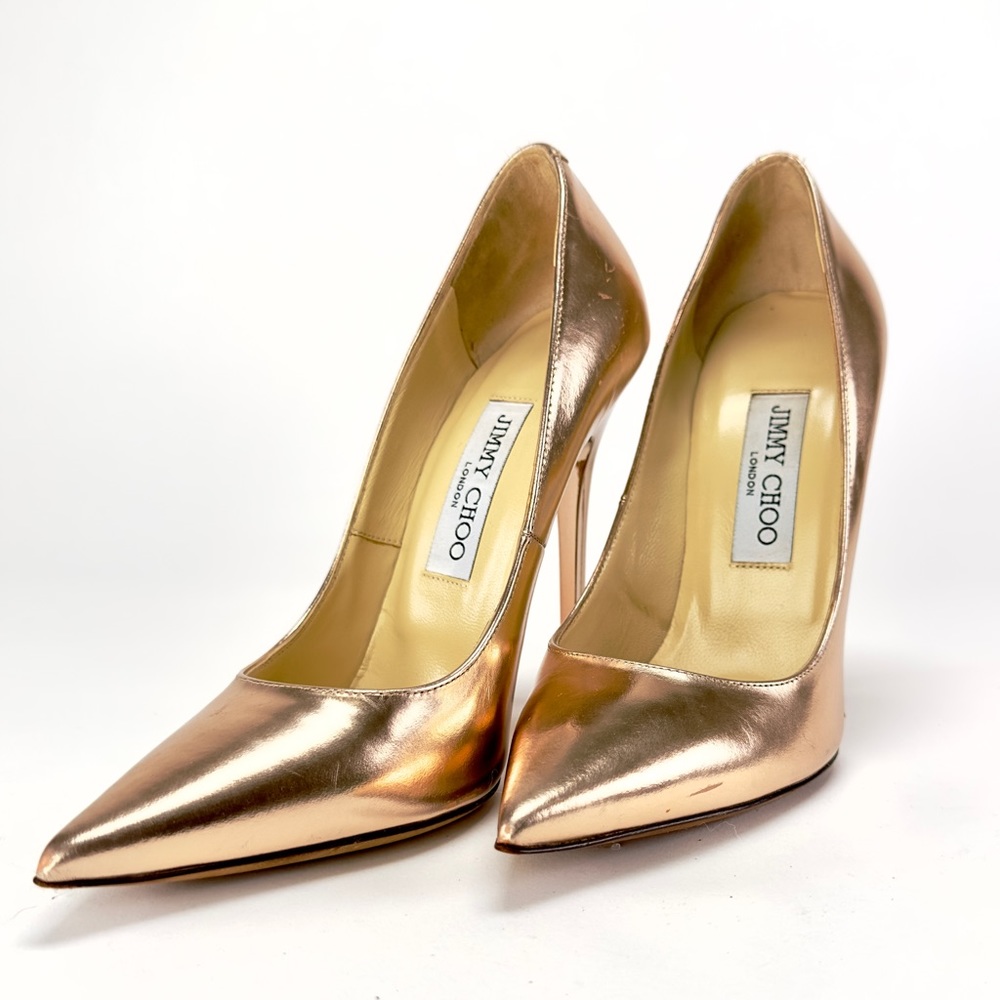 Rose Gold Jimmy Choo size 36.5 metallic pumps!